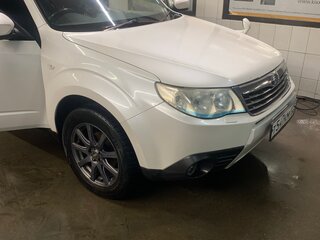 2009 Subaru Forester III, белый, 700000 рублей, вид 2