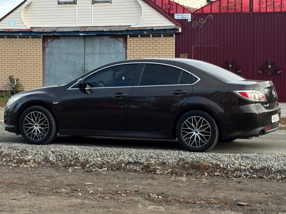 2010 Mazda 6 II (GH) Рестайлинг, коричневый, 930000 рублей - вид 2