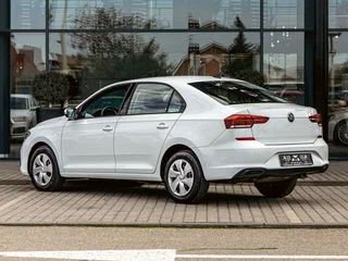 2020 Volkswagen Polo VI, белый, 1495000 рублей, вид 4