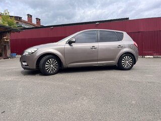 2012 Kia Ceed I Рестайлинг, бежевый, 650000 рублей, вид 4