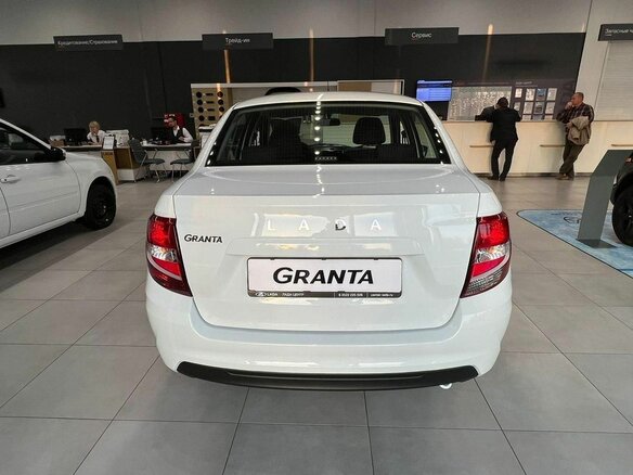 2026 Lada (ВАЗ) Granta I Рестайлинг, белый - вид 12