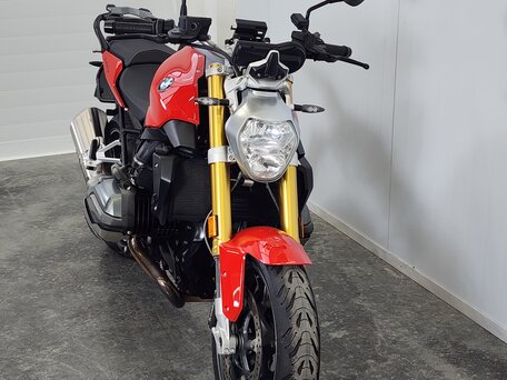 2017 BMW R 1200 R, красный, 849000 рублей, вид 3