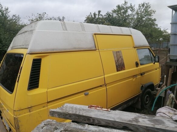 1985 Volkswagen Transporter 4-speed T3, жёлтый, 350000 рублей - вид 3