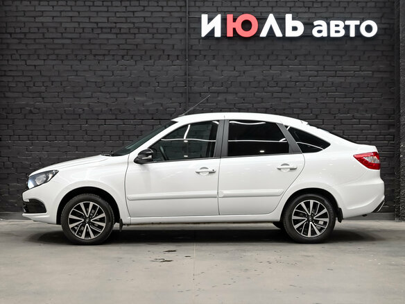 2023 Lada (ВАЗ) Granta I Рестайлинг, белый, 850000 рублей - вид 7