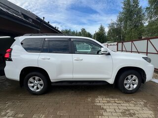 2019 Toyota Land Cruiser Prado 150 Series Рестайлинг 2, белый, 5000000 рублей, вид 4