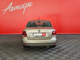 2015 Volkswagen Polo V Рестайлинг, бежевый, 1030000 рублей, вид 4