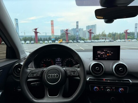 2022 Audi Q2 L 35 TFSI I Рестайлинг, белый, 1590000 рублей - вид 10