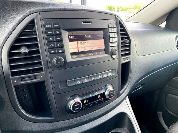 2018 Mercedes-Benz Vito 119 BlueTEC L2 III (W447), чёрный - вид 10