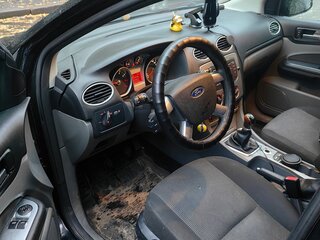 2010 Ford Focus II Рестайлинг, чёрный, 410000 рублей, вид 5
