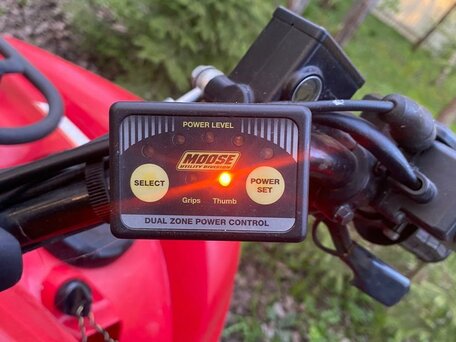 2008 Yamaha Grizzly 700, красный, 1000000 рублей, вид 4