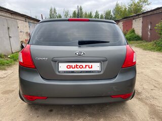 2010 Kia Ceed I Рестайлинг, серебристый, 680000 рублей, вид 5