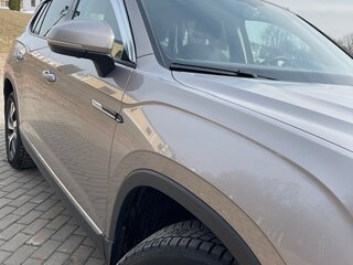 2021 Volkswagen Tayron I, серый, 2900000 рублей, вид 2