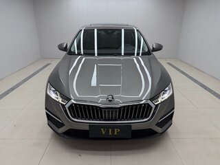 2022 Skoda Octavia IV (A8), серый, 2530000 рублей, вид 2