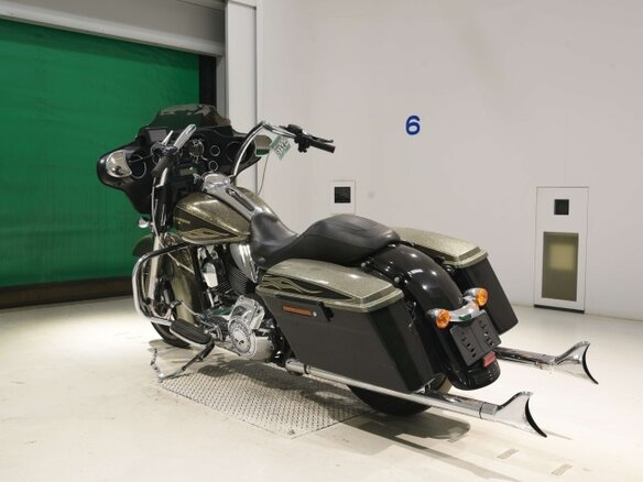2012 Harley-Davidson Street Glide, коричневый, 835000 рублей - вид 5