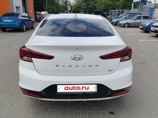 2019 Hyundai Elantra VI (AD) Рестайлинг, белый, 1550000 рублей, вид 3