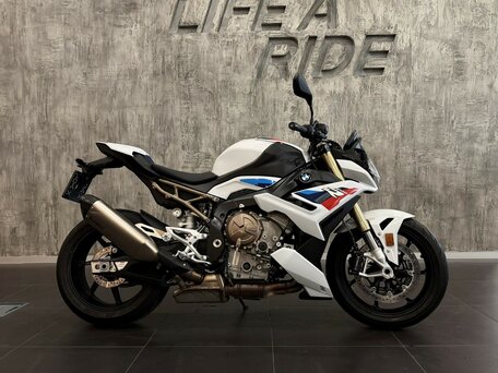2021 BMW S 1000 R, белый, 1700000 рублей, вид 1