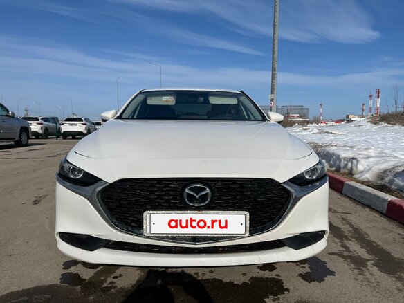 2019 Mazda 3 IV (BP), белый, 1999999 рублей - вид 3