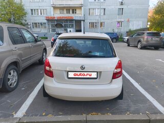 2009 Skoda Fabia II, белый, 550000 рублей, вид 4