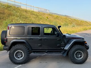 2020 Jeep Wrangler IV (JL), серебристый, 5900000 рублей, вид 5
