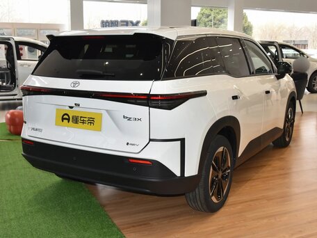 2026 Toyota bZ3X 50 kWh, белый, 3100000 рублей, вид 5