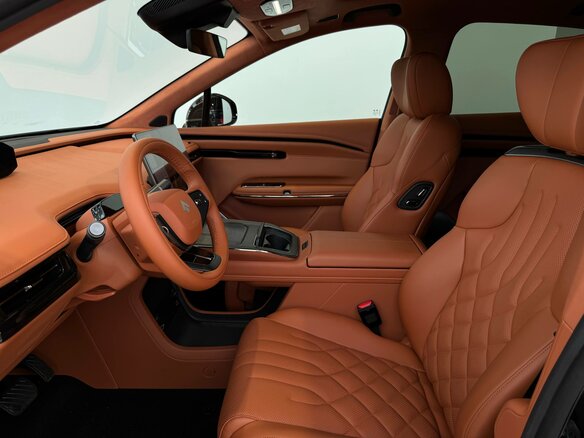 2026 GAC Hyptec HT, чёрный, 5999000 рублей - вид 22