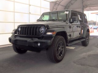 2024 Jeep Wrangler IV (JL) Рестайлинг, чёрный, 5500000 рублей, вид 1