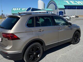2021 Volkswagen Tiguan II Рестайлинг, золотистый, 2750000 рублей, вид 4