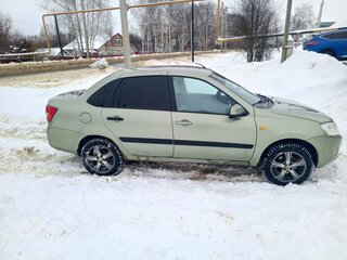 2013 Lada (ВАЗ) Granta I, зелёный, 400000 рублей, вид 3