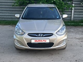 2012 Hyundai Solaris I, бежевый, 750000 рублей, вид 4