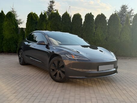 2025 Tesla Model 3 I Рестайлинг, серый, 5380000 рублей, вид 2
