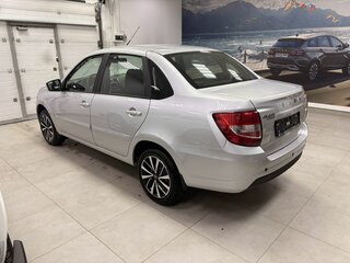 2026 Lada (ВАЗ) Granta I Рестайлинг, серебристый, 1331900 рублей, вид 3