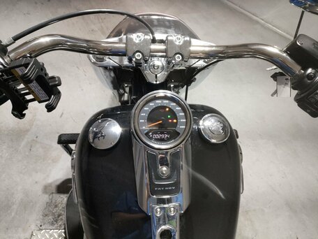 2022 Harley-Davidson Fat Boy, чёрный, 2220000 рублей, вид 3