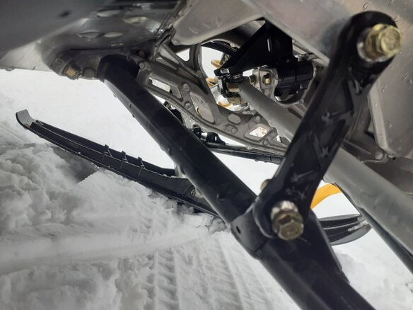 2012 BRP Ski-Doo Summit 600, чёрный, 650000 рублей - вид 7