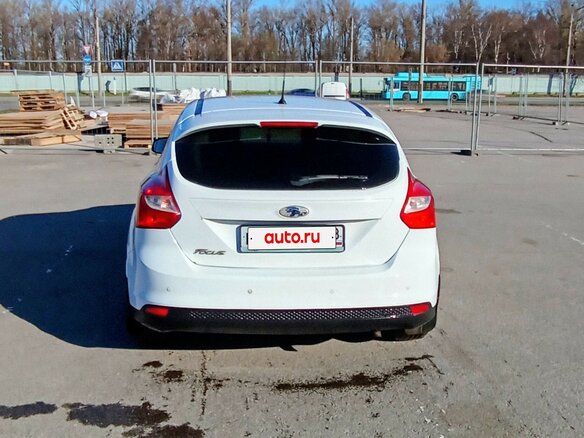 2013 Ford Focus III, белый, 565000 рублей - вид 4