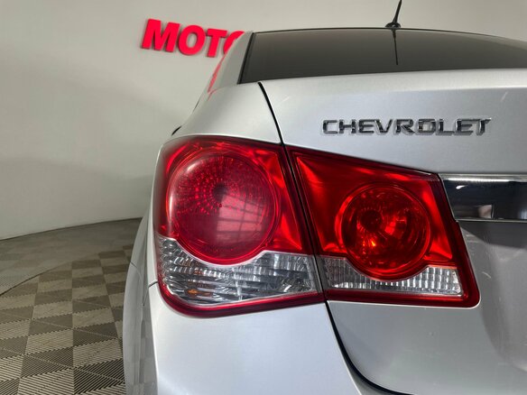 2014 Chevrolet Cruze I Рестайлинг, серебристый - вид 7