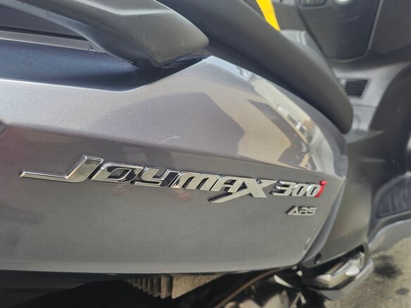 2014 Sym Joymax 300i, серый, 300000 рублей - вид 4