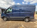 2015 Ford Transit, синий, 1550000 рублей - вид 3