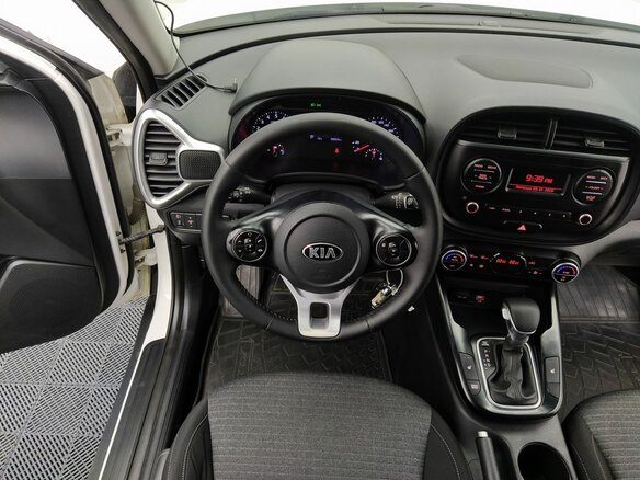 2018 Audi A3 III (8V) Рестайлинг, белый - вид 31
