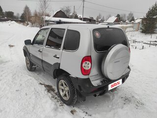 2011 Chevrolet Niva I Рестайлинг, серый, 380000 рублей, вид 3
