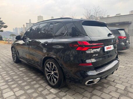 2023 BMW X5 30d IV (G05/G18) Рестайлинг, чёрный, 10049000 рублей, вид 4