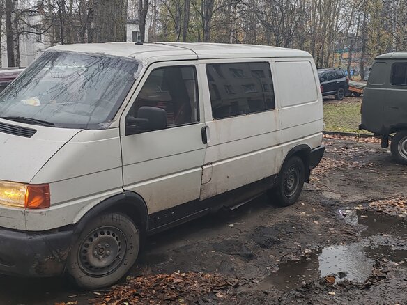 1993 Volkswagen Transporter T4, белый, 300000 рублей