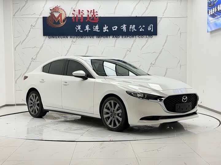 Открыть фотографии: Mazda 3 IV (BP)