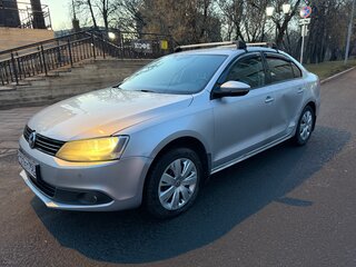 2013 Volkswagen Jetta VI, серебристый, 850000 рублей, вид 3