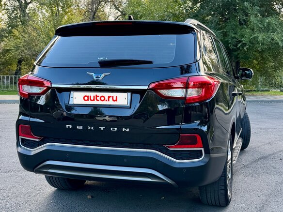 2020 SsangYong Rexton IV, чёрный, 4400000 рублей - вид 1