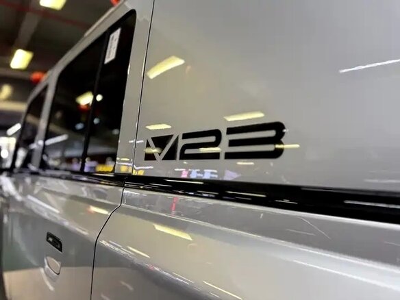 2025 iCar V23 59.93 kWh, серебристый, 1700000 рублей - вид 5