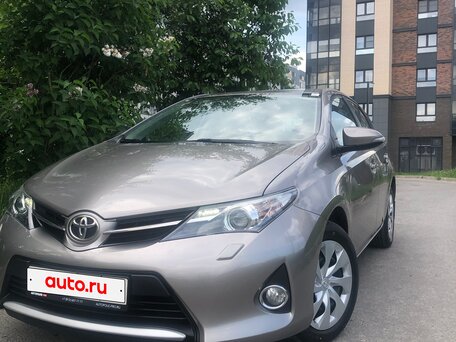 2013 Toyota Auris II, золотистый, 1320000 рублей, вид 2