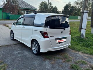 2010 Honda Freed Spike I, белый, 1200000 рублей, вид 4