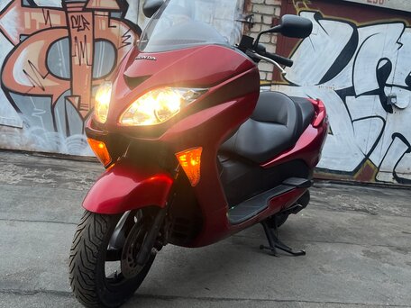 2004 Honda Forza, красный, 189000 рублей, вид 5