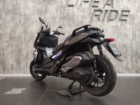 2021 BMW C 400 X, чёрный, 640000 рублей - вид 6
