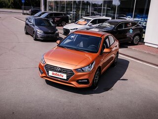 2018 Hyundai Solaris II, оранжевый, 1399000 рублей, вид 4